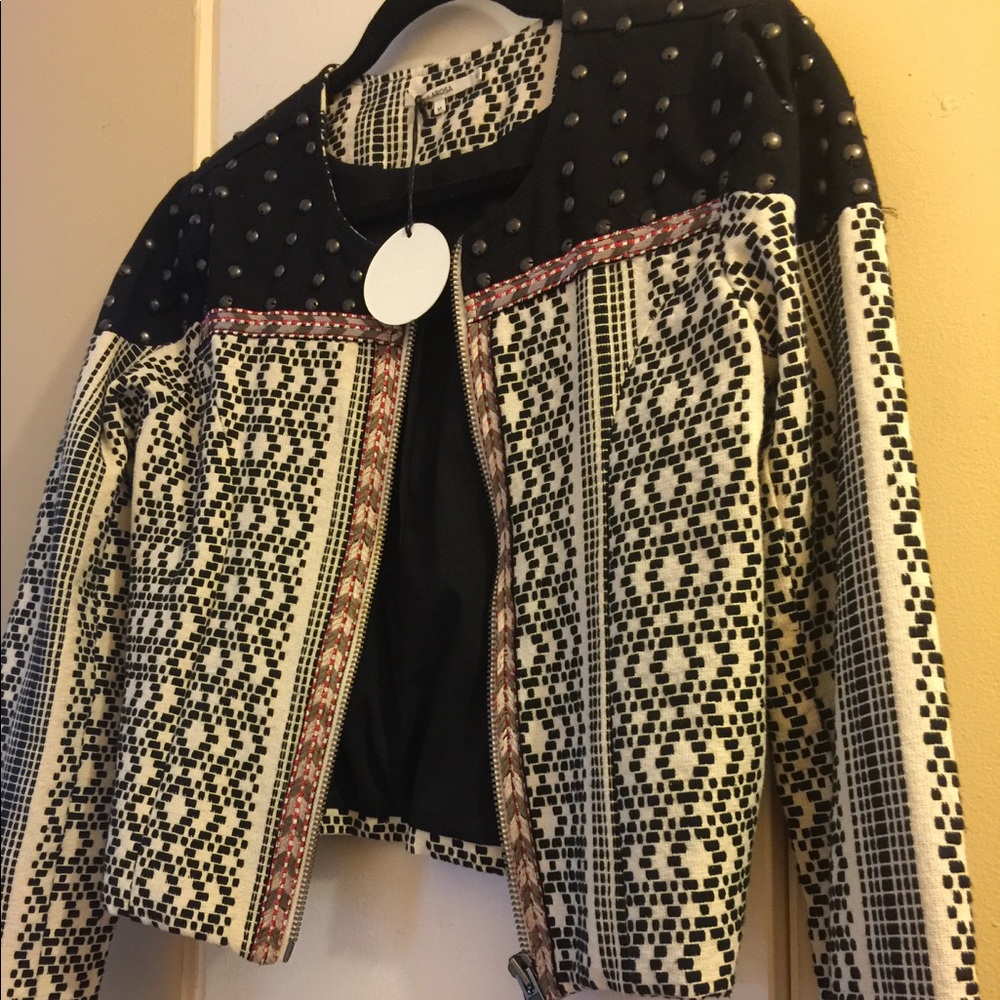 Tularosa New with Tags.